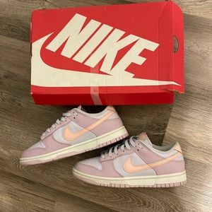 NIKE EASTER DUNKS